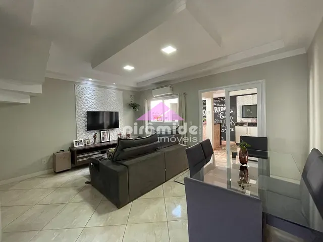 Casa com 163m², à venda, no bairro Jardim Santa Maria em Jacareí