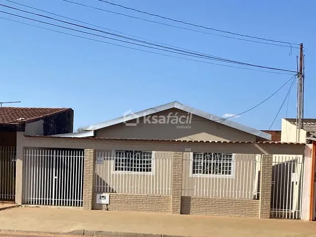 Casa com 200m² 3 quartos e 2 banheiros, à venda, no bairro Núcleo Habitacional Buriti em Campo Grande