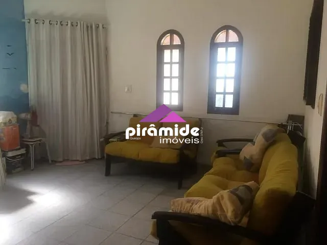 Casa com 250m² 2 quartos e 3 banheiros, à venda, no bairro Pontal de Santa Marina em Caraguatatuba