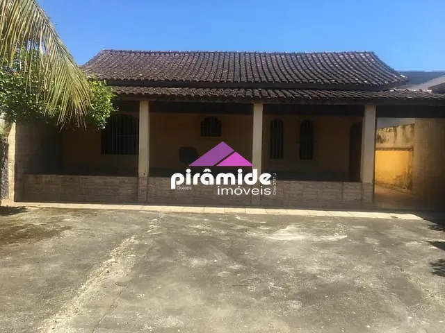 Casa com 250m² 2 quartos e 3 banheiros, à venda, no bairro Pontal de Santa Marina em Caraguatatuba