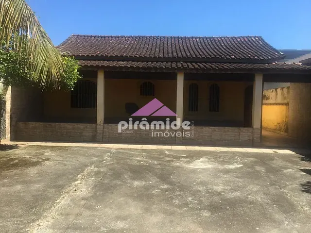 Casa com 250m² 2 quartos e 3 banheiros, à venda, no bairro Pontal de Santa Marina em Caraguatatuba