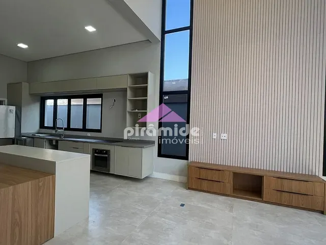Casa com 527m² 3 quartos e 4 banheiros, à venda, no bairro Massaguaçu em Caraguatatuba