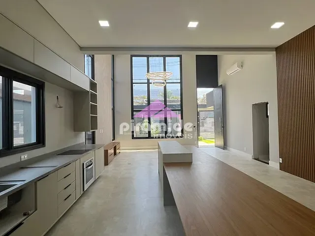 Casa com 527m² 3 quartos e 4 banheiros, à venda, no bairro Massaguaçu em Caraguatatuba
