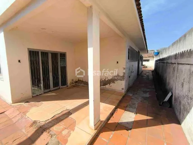 Casa com 336m² 3 quartos e 3 banheiros, à venda, no bairro Vila Sílvia Regina em Campo Grande