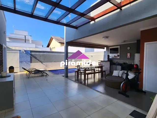 Casa com 391m², à venda, no bairro Jardim Caçapava em Caçapava