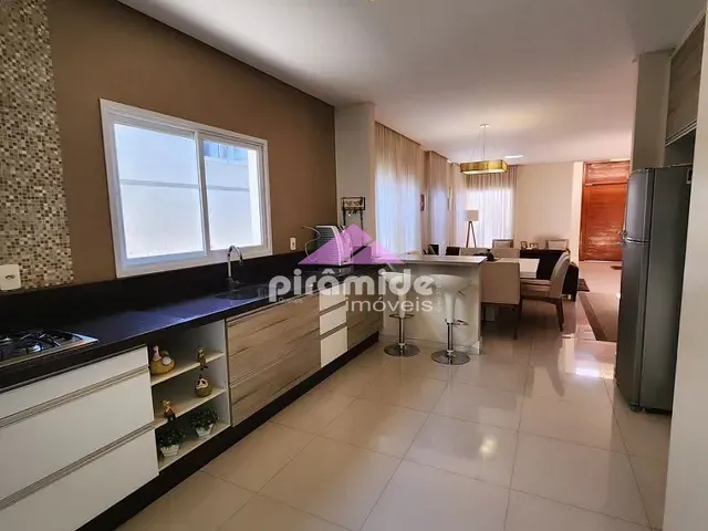 Casa com 391m², à venda, no bairro Jardim Caçapava em Caçapava