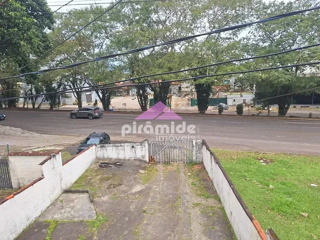 Casa com 225m² 3 quartos e 3 banheiros, à venda, no bairro Maranduba em Ubatuba