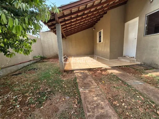 Casa com 110m² 2 quartos e 1 banheiro, à venda, no bairro Vila Flório em Campo Grande