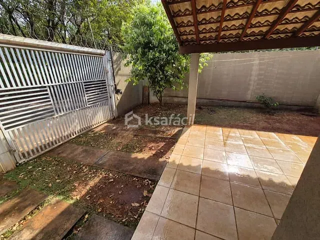 Casa com 110m² 2 quartos e 1 banheiro, à venda, no bairro Vila Flório em Campo Grande