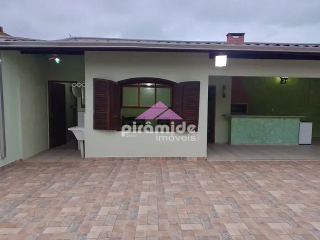 Casa com 360m² 3 quartos e 3 banheiros, à venda, no bairro Martim de Sá em Caraguatatuba