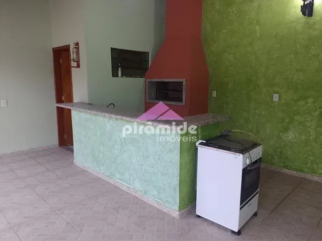 Casa com 360m² 3 quartos e 3 banheiros, à venda, no bairro Martim de Sá em Caraguatatuba