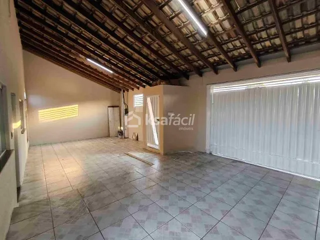Casa 3 quartos e 2 banheiros, à venda, no bairro Jardim Vida Nova em Campo Grande