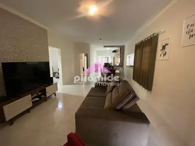 Casa com 252m², à venda, no bairro Urbanova em São José dos Campos
