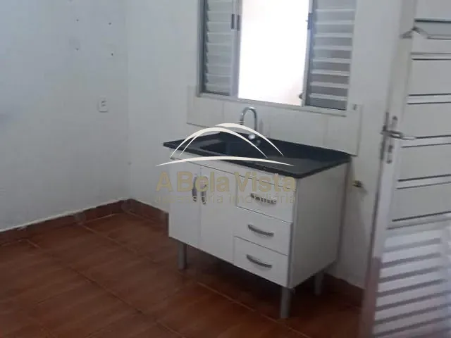 Casa com 45m² 1 quarto e 1 banheiro, para alugar, no bairro Novo Osasco em Osasco