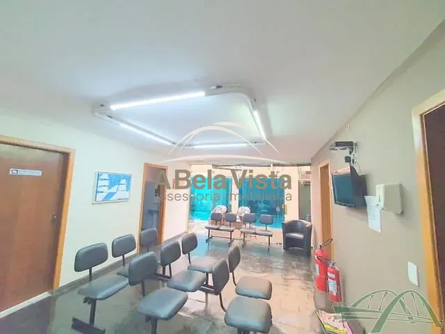 Casa com 600m² 10 quartos e 7 banheiros, à venda, no bairro Centro em Osasco