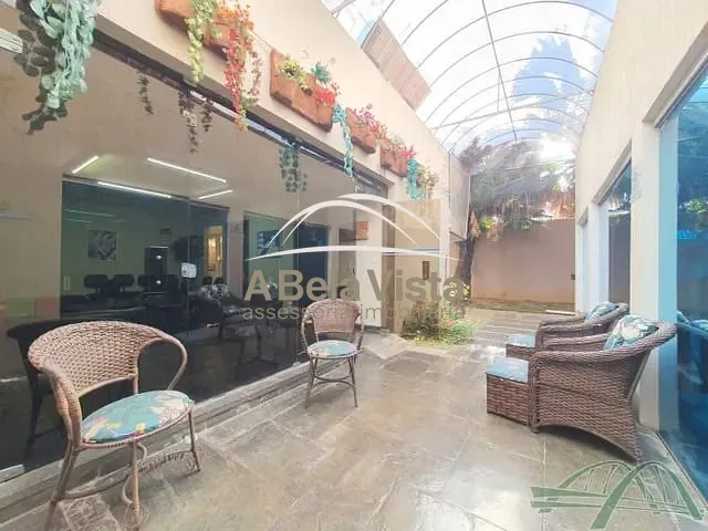 Casa com 600m² 10 quartos e 7 banheiros, à venda, no bairro Centro em Osasco