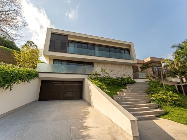Casa com 593m² 5 quartos e 7 banheiros, à venda, no bairro Tamboré em Santana de Parnaíba