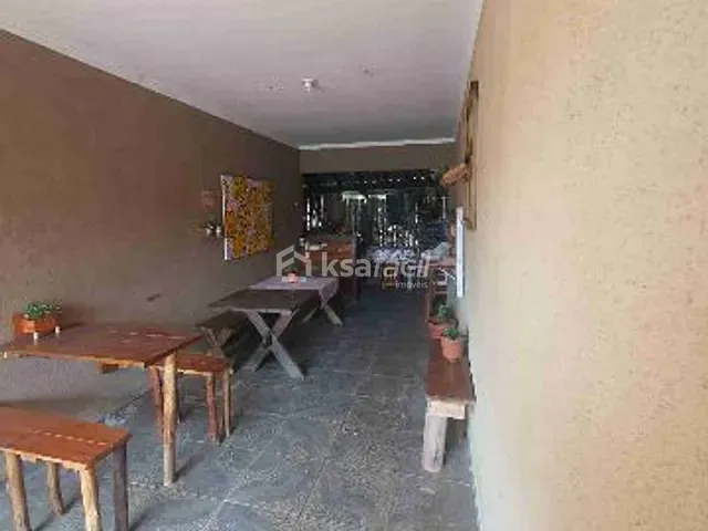 Casa 3 quartos e 1 banheiro, à venda, no bairro Jardim Montevidéu em Campo Grande