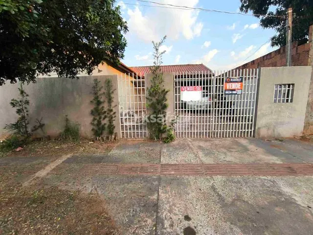 Casa 3 quartos e 1 banheiro, à venda, no bairro Jardim Montevidéu em Campo Grande