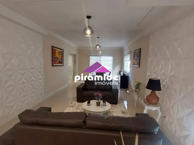 Casa com 250m² 3 quartos e 4 banheiros, à venda, no bairro Urbanova em São José dos Campos