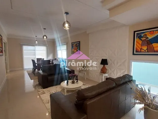 Casa com 250m² 3 quartos e 4 banheiros, à venda, no bairro Urbanova em São José dos Campos