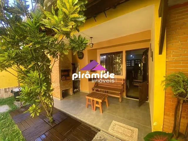 Casa com 115m² 2 quartos e 1 banheiro, à venda, no bairro Prainha em Caraguatatuba