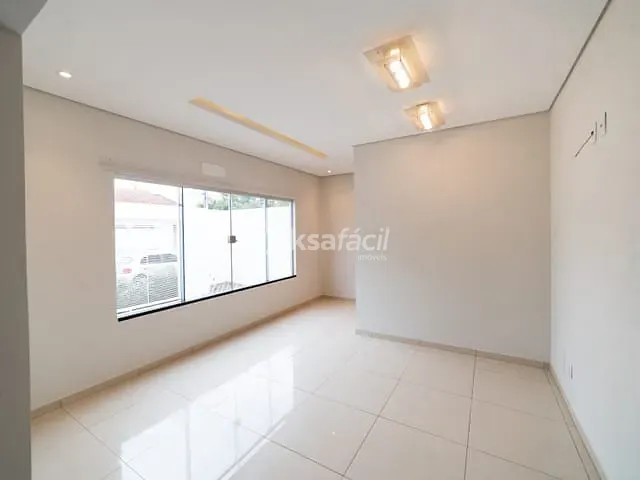 Casa com 390m² 3 quartos e 3 banheiros, à venda, no bairro Vila Celia em Campo Grande