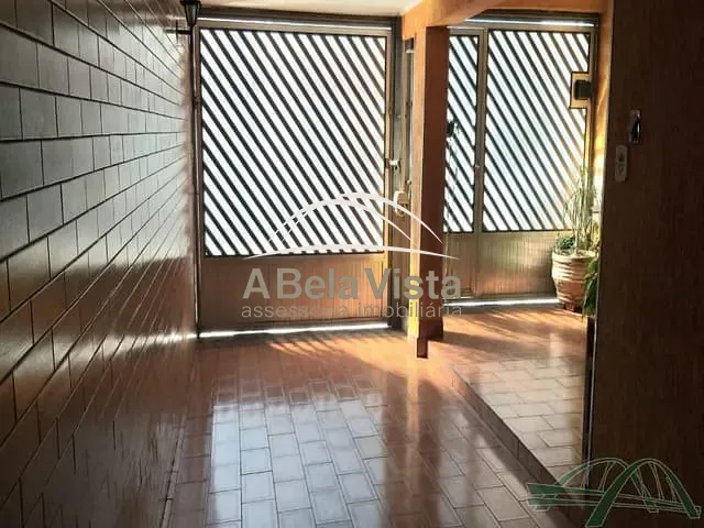 Casa com 230m² 4 quartos e 3 banheiros, à venda, no bairro Bela Vista em Osasco