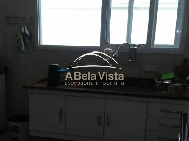 Casa com 159m² 6 quartos e 3 banheiros, à venda, no bairro Vila Osasco em Osasco