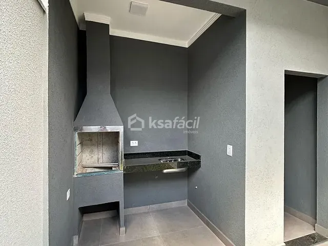 Casa com 112m² 2 quartos e 1 banheiro, à venda, no bairro Tiradentes em Campo Grande