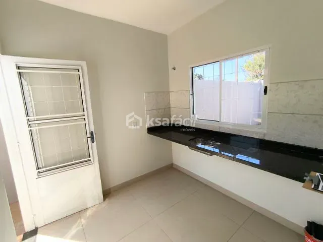 Casa com 180m² 2 quartos e 1 banheiro, à venda, no bairro Portal Caiobá II em Campo Grande