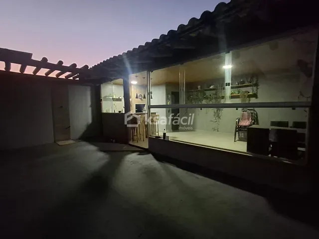 Casa 2 quartos e 3 banheiros, à venda, no bairro Residencial Terra Morena em Campo Grande