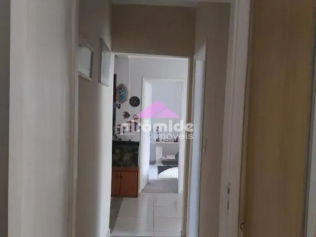 Casa com 253m² 3 quartos e 2 banheiros, à venda, no bairro Conjunto Residencial Vale dos Pinheiros em São José dos Campos