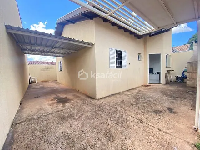 Casa com 120m² 2 quartos e 2 banheiros, à venda, no bairro Vila Marcos Roberto em Campo Grande