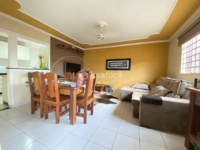 Casa com 200m² 3 quartos e 3 banheiros, à venda, no bairro Conjunto José Abrão em Campo Grande