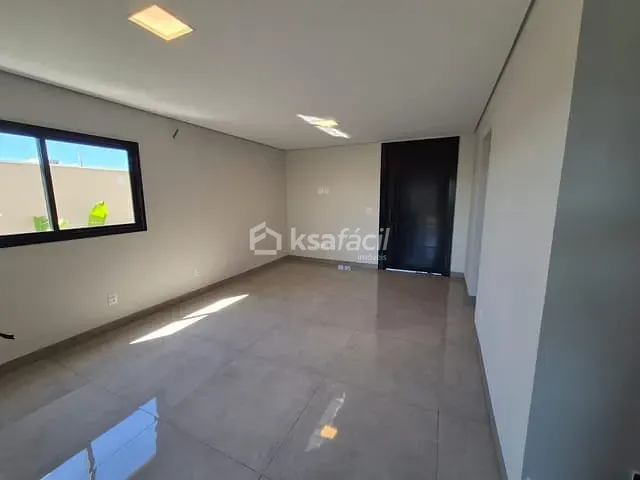 Casa com 250m² 4 quartos e 2 banheiros, à venda, no bairro Nova Lima em Campo Grande