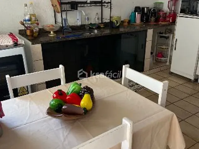 Casa com 250m² 3 quartos e 2 banheiros, à venda, no bairro Parque dos Novos Estados em Campo Grande