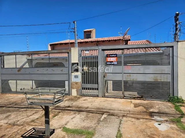 Casa com 250m² 3 quartos e 2 banheiros, à venda, no bairro Parque dos Novos Estados em Campo Grande