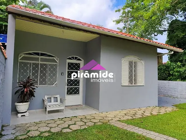 Casa com 384m² 2 quartos e 2 banheiros, à venda, no bairro Mar Verde II em Caraguatatuba