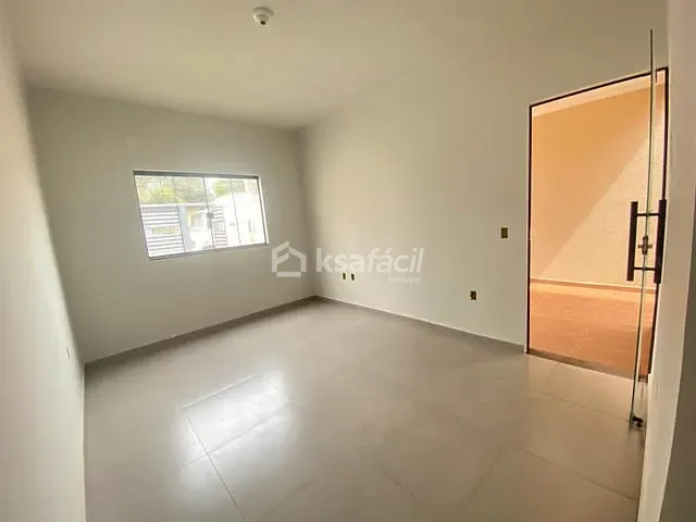 Casa com 180m² 2 quartos e 2 banheiros, à venda, no bairro Jardim Centenário em Campo Grande