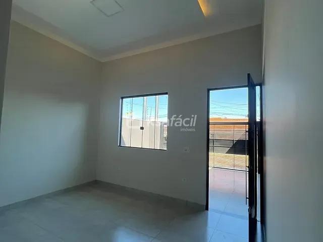 Casa com 180m² 3 quartos e 3 banheiros, à venda, no bairro Parque Residencial Rita Vieira em Campo Grande