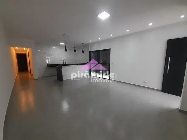 Casa com 245m² 3 quartos e 3 banheiros, à venda, no bairro Jardim das Gaivotas em Caraguatatuba