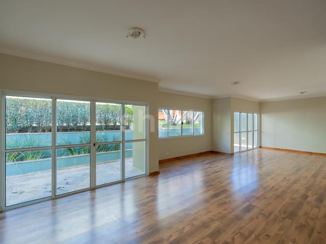 Casa com 521m² 2 quartos e 4 banheiros, à venda ou para alugar, no bairro Alphaville em Santana de Parnaíba