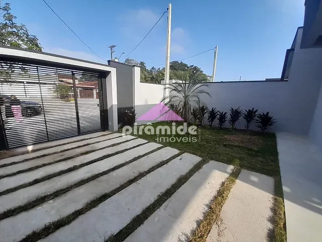 Casa com 245m² 3 quartos e 3 banheiros, à venda, no bairro Jardim das Gaivotas em Caraguatatuba