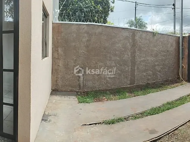 Casa com 101m² 2 quartos e 1 banheiro, à venda, no bairro Los Angeles em Campo Grande