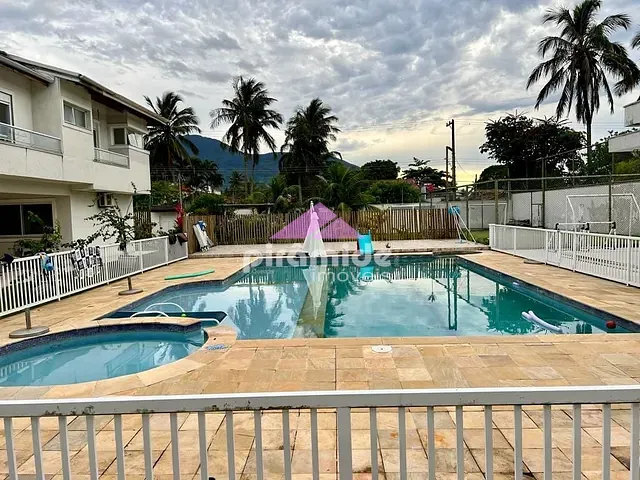 Casa com 2070m² 12 quartos e 15 banheiros, à venda, no bairro Barequeçaba em São Sebastião