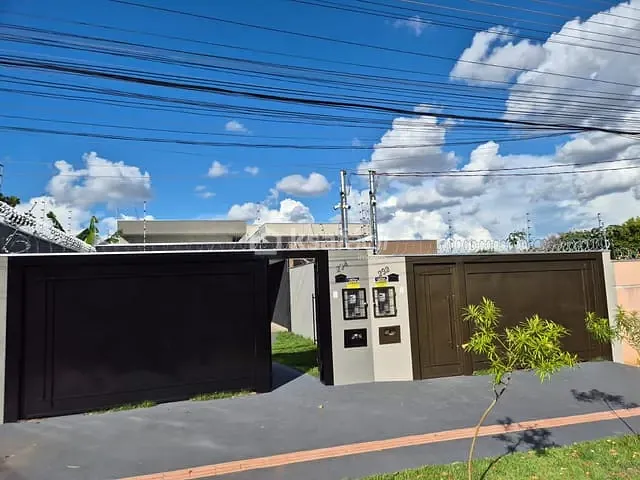 Casa com 252m² 3 quartos e 3 banheiros, à venda, no bairro Vila Taquarussu em Campo Grande