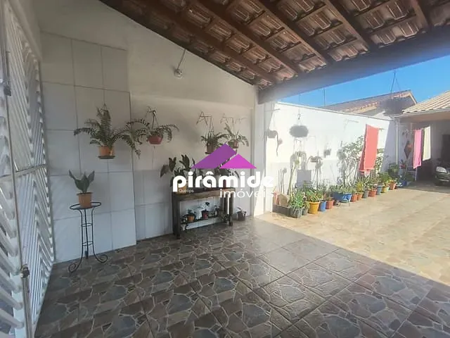 Casa com 250m² 5 quartos e 2 banheiros, à venda, no bairro Martim de Sá em Caraguatatuba