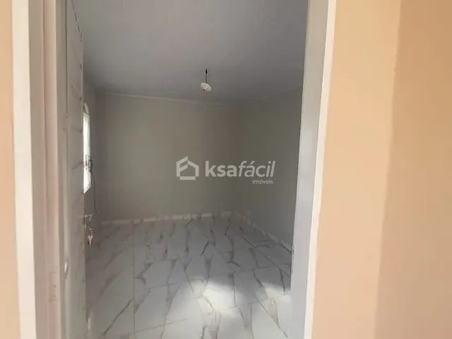 Casa com 360m² 4 quartos e 2 banheiros, à venda ou para alugar, no bairro Guanandi em Campo Grande