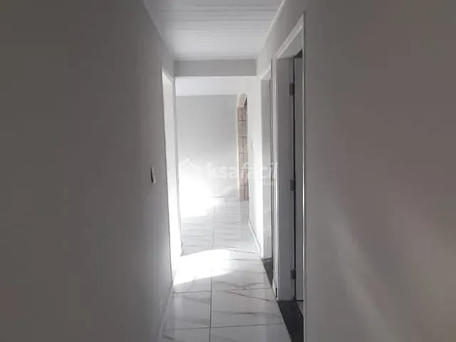 Casa com 360m² 4 quartos e 2 banheiros, à venda ou para alugar, no bairro Guanandi em Campo Grande